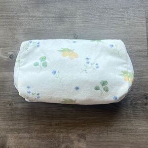NWOT Djerf Avenue Terry Beauty Bag